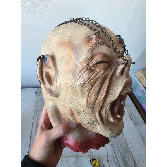 Vintage hanging head chains rubber beheaded Halloween prop life like realistic s - Picture 6 of 8